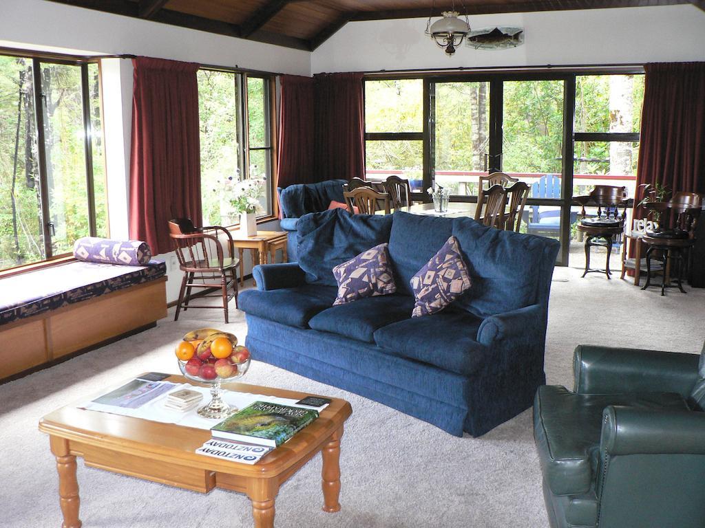 Avarest Bed & Breakfast Saint Arnaud Exterior photo