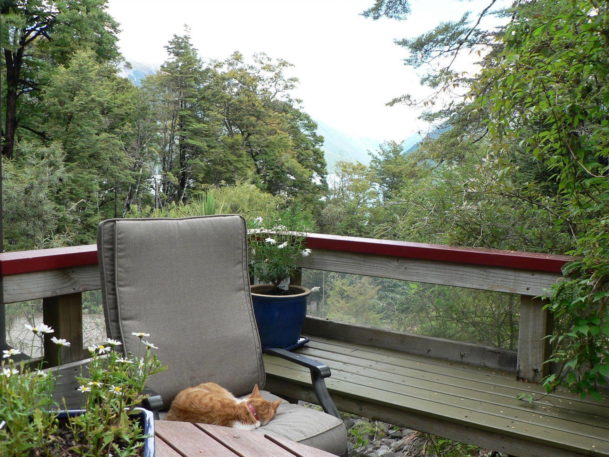 Avarest Bed & Breakfast Saint Arnaud Exterior photo