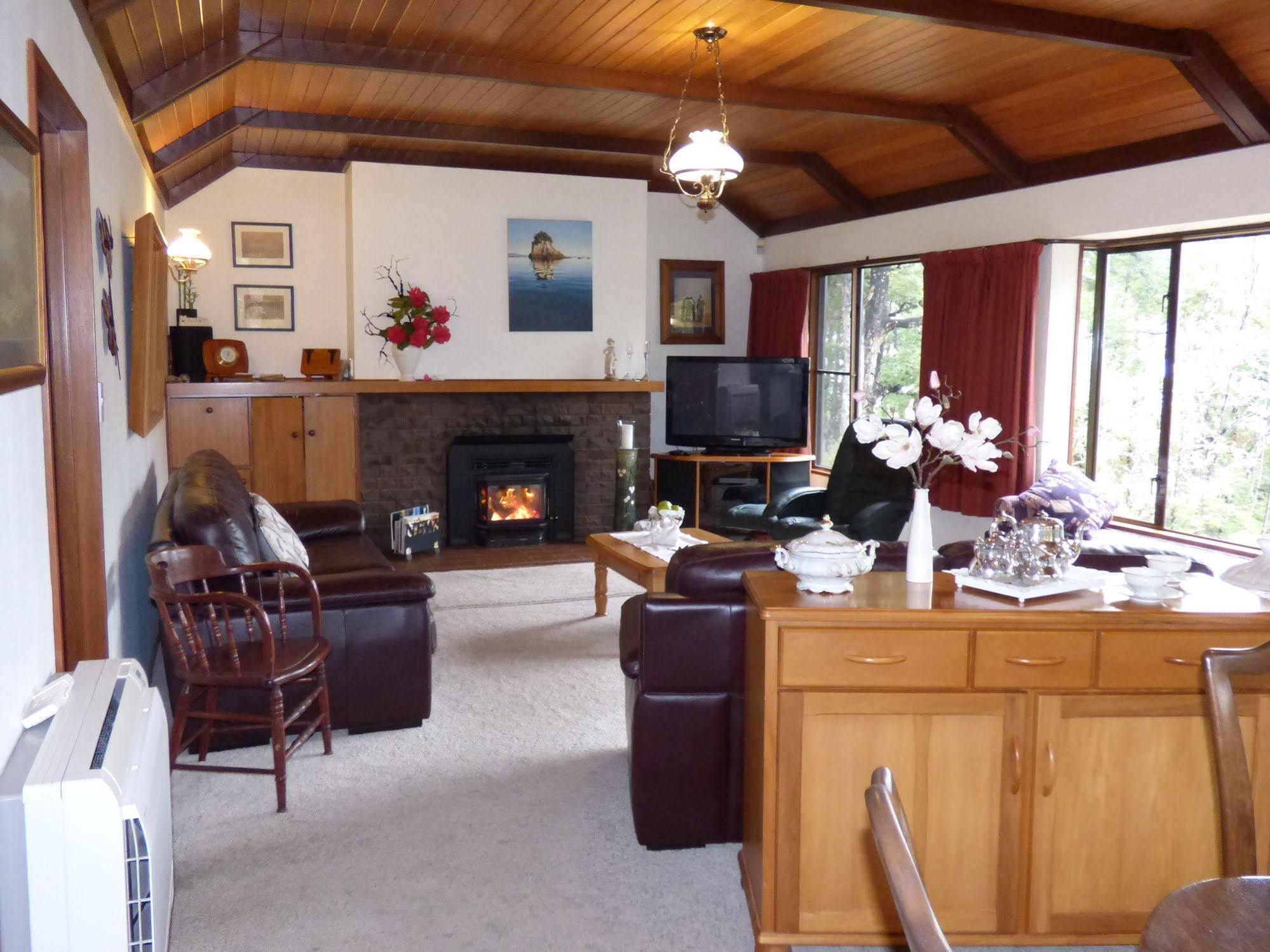 Avarest Bed & Breakfast Saint Arnaud Exterior photo